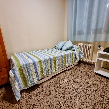 Apartamento Montse Zaragoza Dış mekan fotoğraf