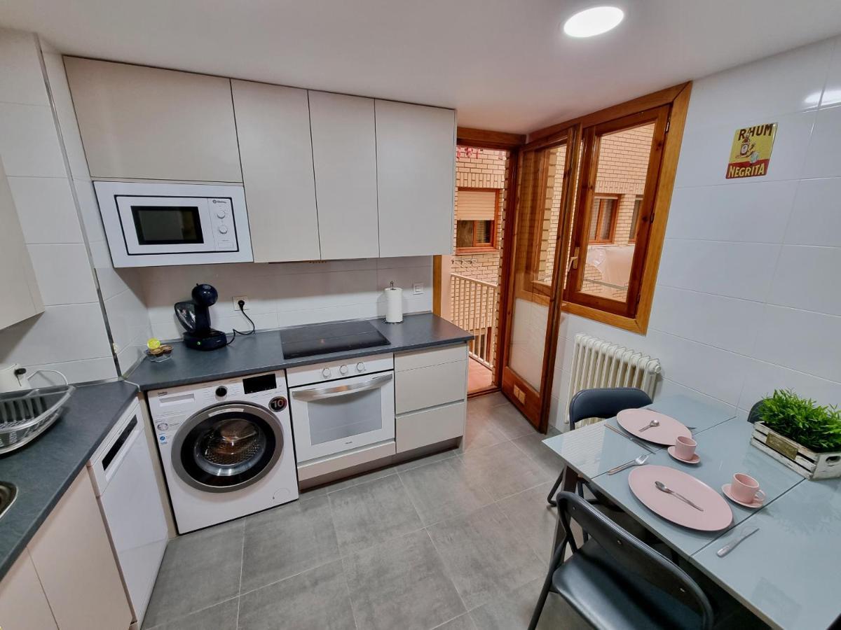 Apartamento Montse Zaragoza Dış mekan fotoğraf